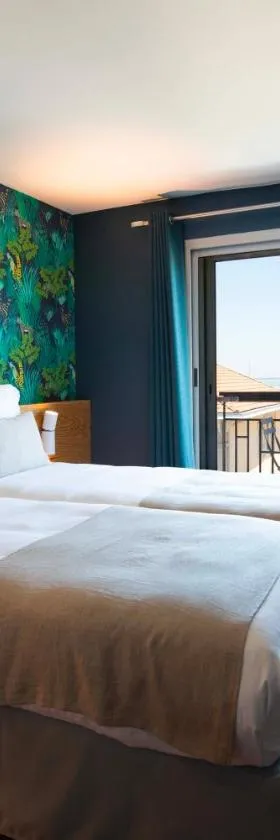 T Boutique Hotel，位于阿卡雄的酒店