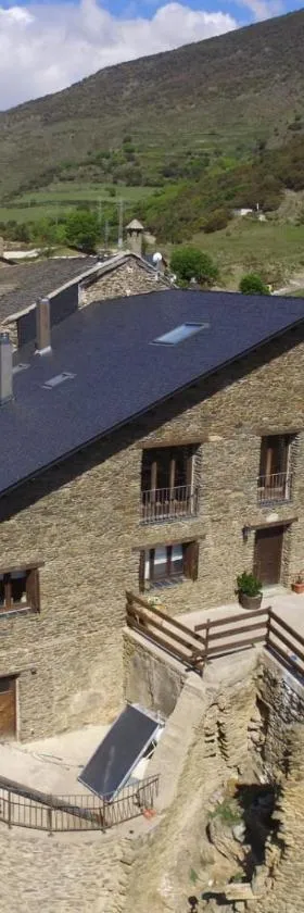 Refugi Casa Canelo，位于Rodes的酒店