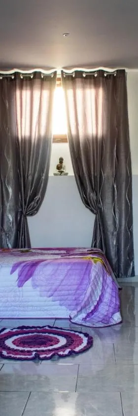 Chambre d'hôtes Lempery，位于Puéchoursi的酒店