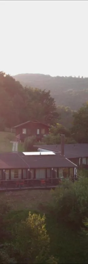 Bungalows Plivsko jezero，位于亚伊采的酒店