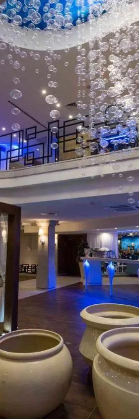 卡斯凯德度假酒店及spa中心，位于代姆延的酒店