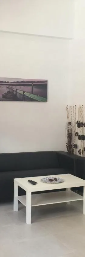 Sisifou Hostel，位于科林斯的酒店