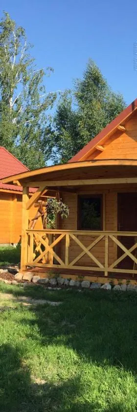 Domki W Sercu Mazur Dla Młodzieży i Dorosłych，位于雷恩的酒店