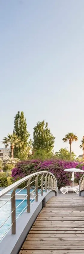 AQUA Hotel Onabrava & Spa 4*Sup，位于圣苏珊娜的酒店