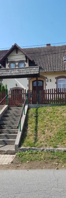 Apartament na Skarpie，位于Wrzeszczyn的酒店