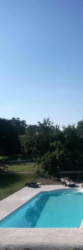 鲁拉雷斯埃斯科瓦尔和赫雷斯公寓酒店，位于巴伦西亚德亚尔坎塔拉的酒店