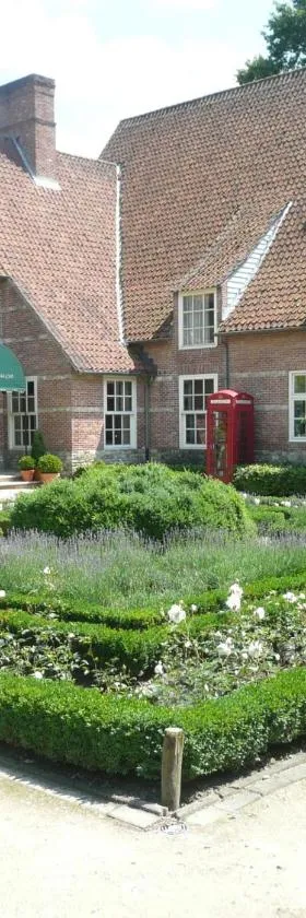 Bossenstein Golf & Polo Club，位于Ranst的酒店
