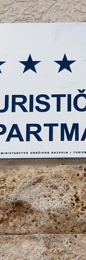 Apartment Vila Mirela，位于Krimovice的酒店