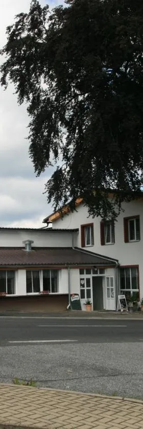 Penzion Hvězda - Restaurace dočasně uzavřena，位于伦布尔克的酒店
