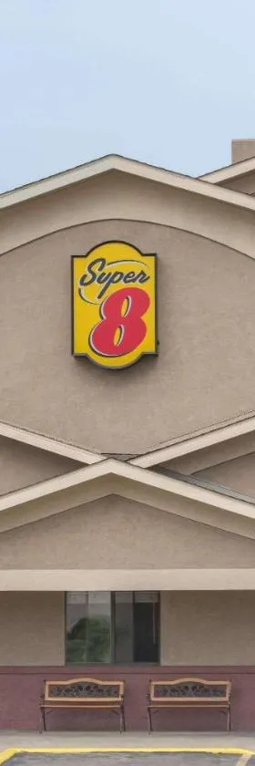 扬斯敦速8酒店，位于扬斯敦的酒店