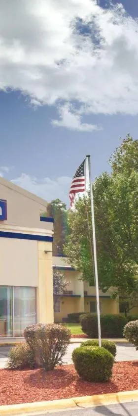 Days Inn by Wyndham Portage Indiana Dunes National Park，位于波蒂奇的酒店