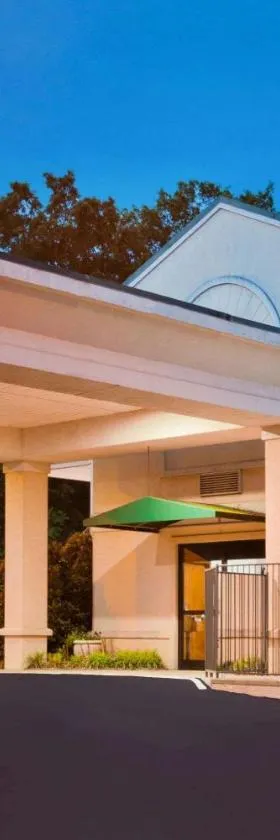Super 8 by Wyndham Ft. Oglethorpe GA/Chatt TN Area，位于Fort Oglethorpe的酒店