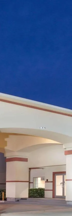 布伦罕速8酒店，位于布伦纳姆的酒店