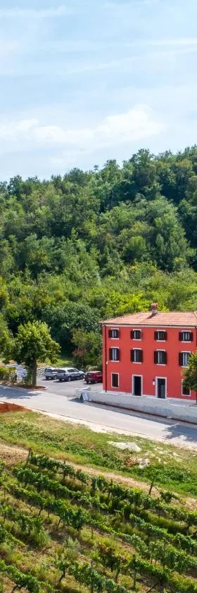 Casa Rossa Motovun，位于莫托文的酒店