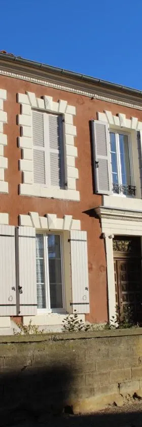 Les Chambres d'Eugénie，位于Poyanne的酒店