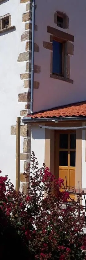 Pigeonnier，位于Vic-le-Comte的酒店