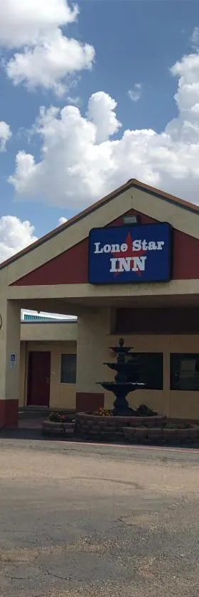 Lone Star Inn，位于拉伯克的酒店