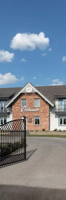 Melnmuižė，位于卡尔克尔的酒店