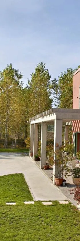 圣科洛马德尔卡米诺酒店，位于奥尔米略德萨萨蒙的酒店
