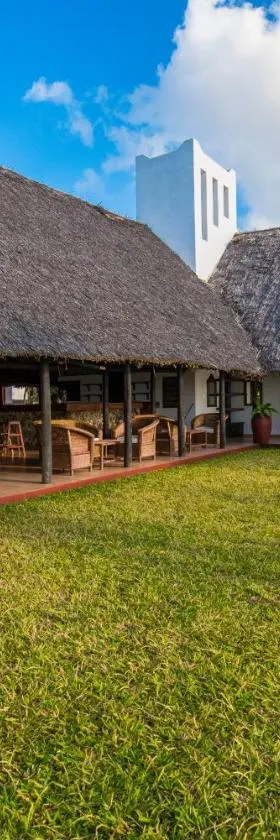 Amani Beach Resort，位于Kutani的酒店