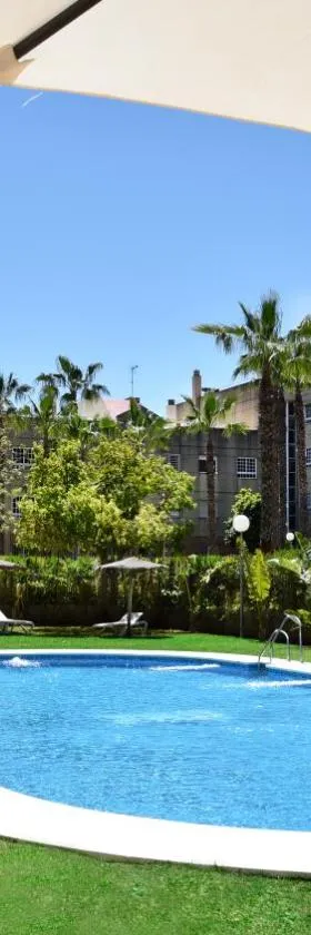 Hotel TRH La Motilla，位于两姐妹的酒店