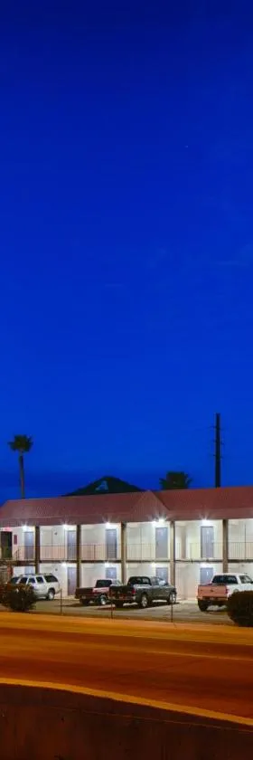 Red Lion Inn & Suites Tucson Downtown，位于土桑的酒店