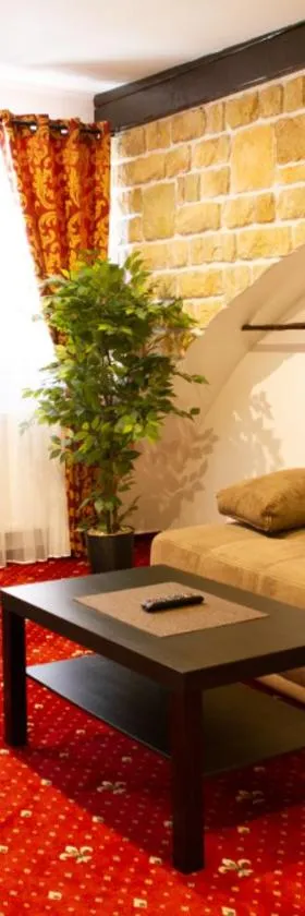Wellness Rychleby，位于亚沃尔尼克的酒店