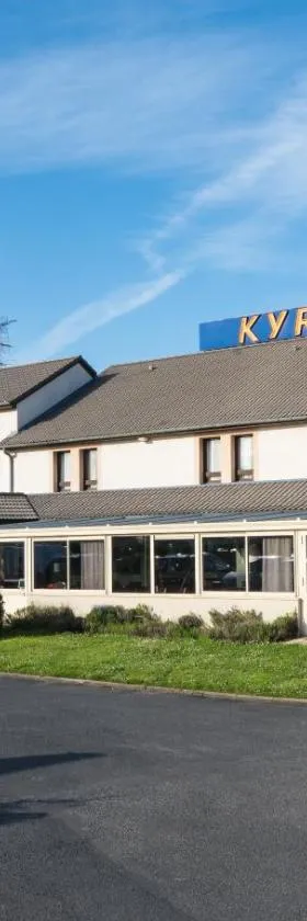 基里亚德南卡昂酒店，位于伊菲斯的酒店