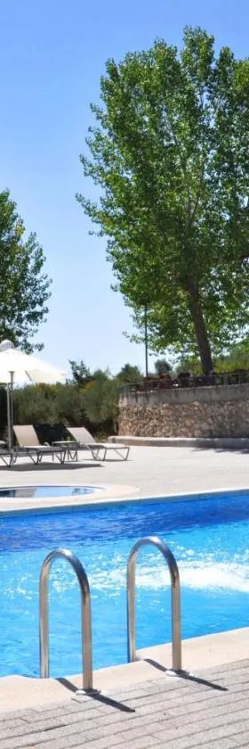 La Fuensanta Hostal-Rural，位于Horche的酒店