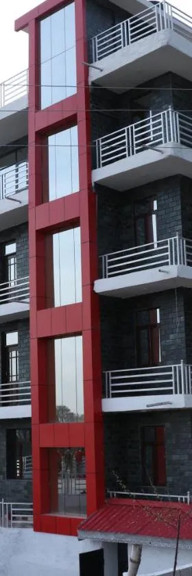 Hotel Ashiana Palampur，位于帕拉姆普尔的酒店