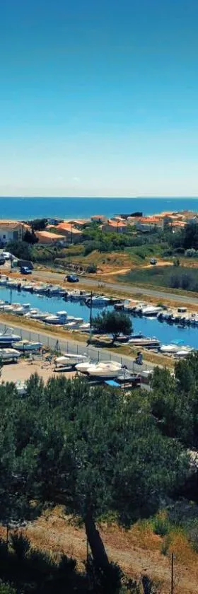Appartement St Pierre la mer，位于滨海圣皮埃尔的酒店