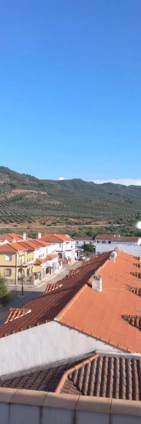 Apartamentos Azahar，位于Puente de Génave的酒店