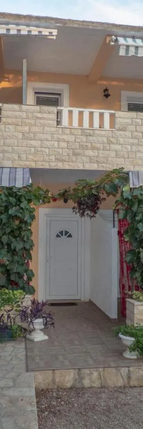 Apartments Plaža，位于伊万多拉克的酒店