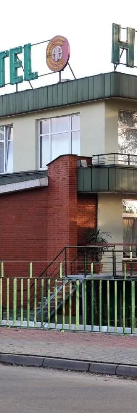Hotel Restauracja Kaukaska Jadwiga Choroszy，位于沃尔什滕的酒店