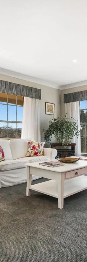 A House With A View, Molong. NSW，位于Molong的酒店