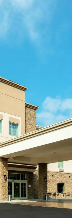Comfort Suites Fishkill near Interstate 84，位于菲什基尔的酒店