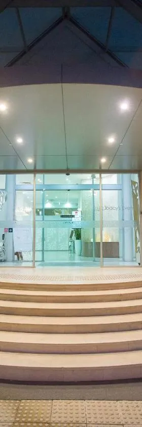 斯费拉公园套房会议酒店，位于阿德莱德的酒店