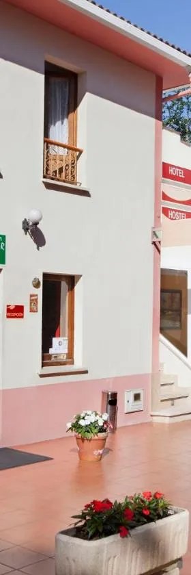 Hotel Alvaro frente Palacio-Museo Selgas，位于库迪列罗的酒店