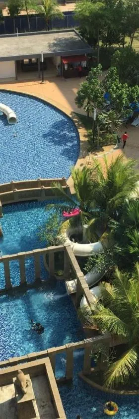 Cozy Swiss Garden Beach Resort Residence，位于Kampung Sungai Karang的酒店