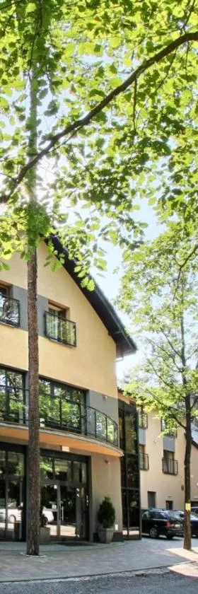 Hotel Zacisze，位于图拉瓦的酒店