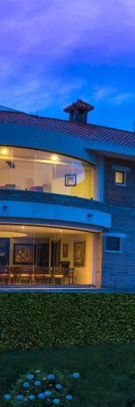Hotel Medina Del Lago，位于奥塔瓦洛的酒店
