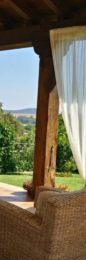 Jardin de la Yedra，位于卡塞雷斯的酒店
