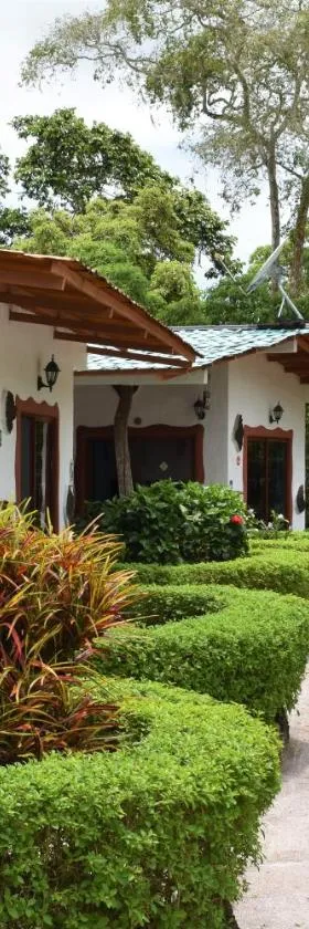 Piedras Blancas Lodge，位于阿约拉港的酒店