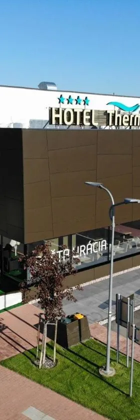 Hotel Thermal ŠÍRAVA，位于卡鲁扎的酒店