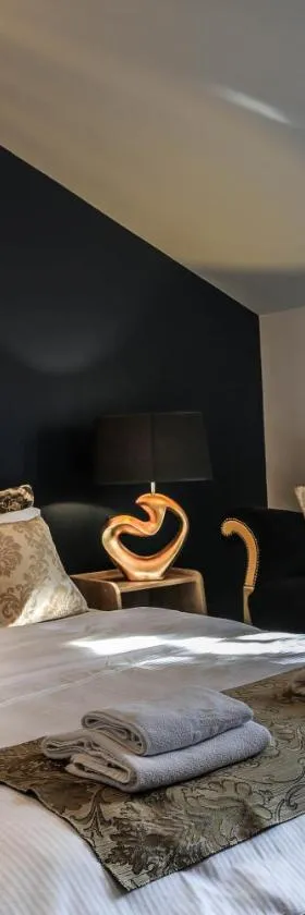 GARNI HOTEL ATRIUM，位于尼克希奇的酒店