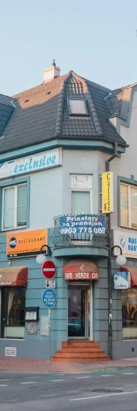 独家酒店，位于特伦钦的酒店