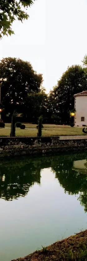 DOMAINE de la PARTOUCIE，位于孔佛朗的酒店