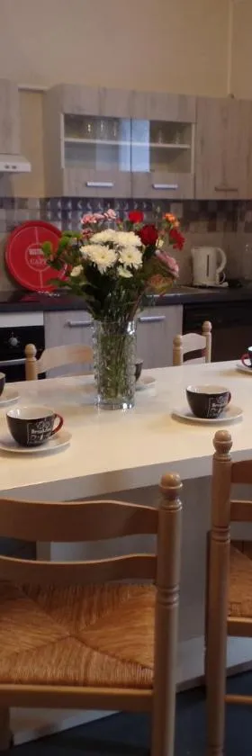 L' éscale de la Besbre，位于Vaumas的酒店