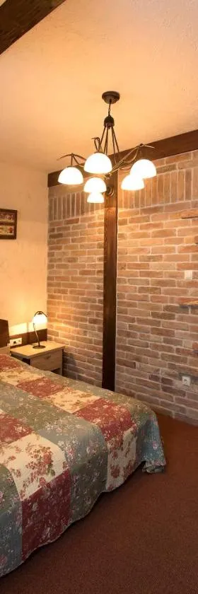 文德哈兹弗美莱酒店，位于塞格德的酒店