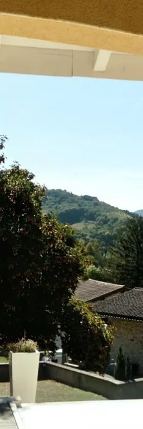 L'Esthélio，位于昂贝略昂比热的酒店